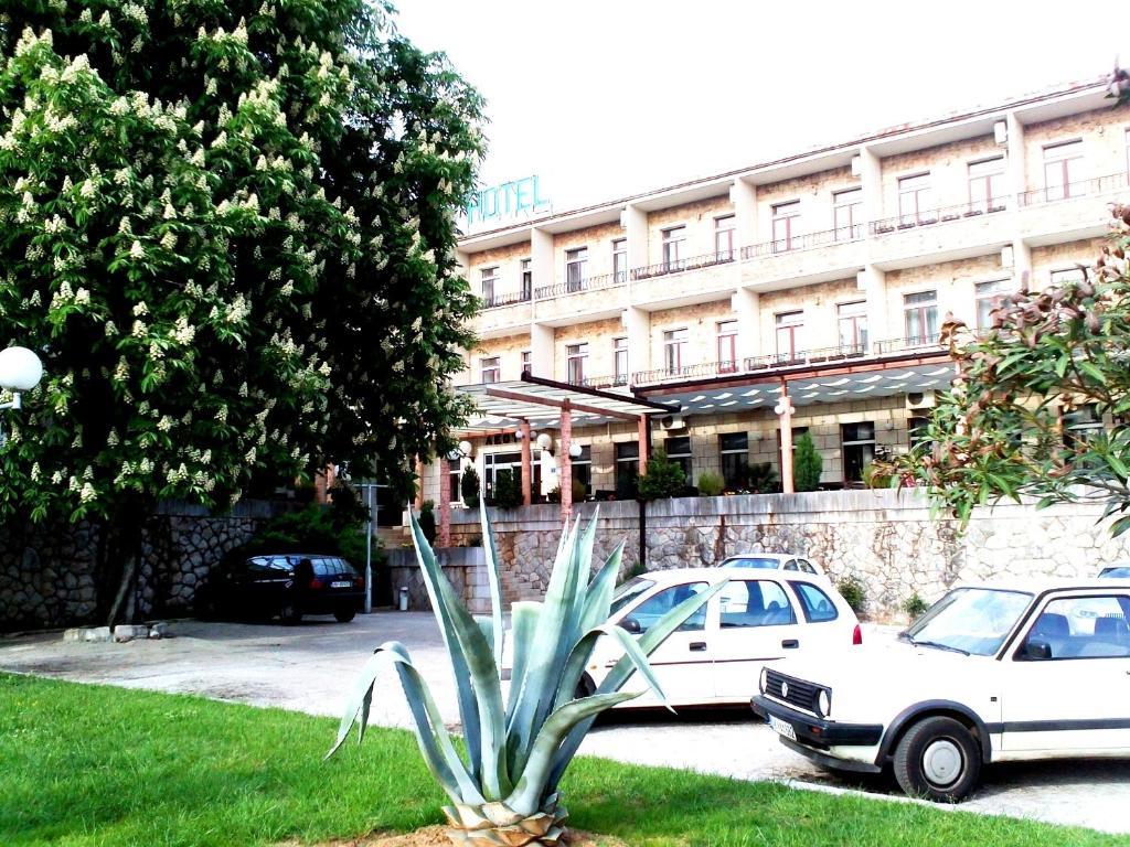 Hotel Leotar Trebinje Exterior photo