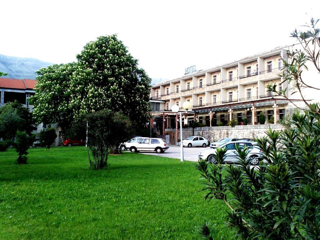 Hotel Leotar Trebinje Exterior photo
