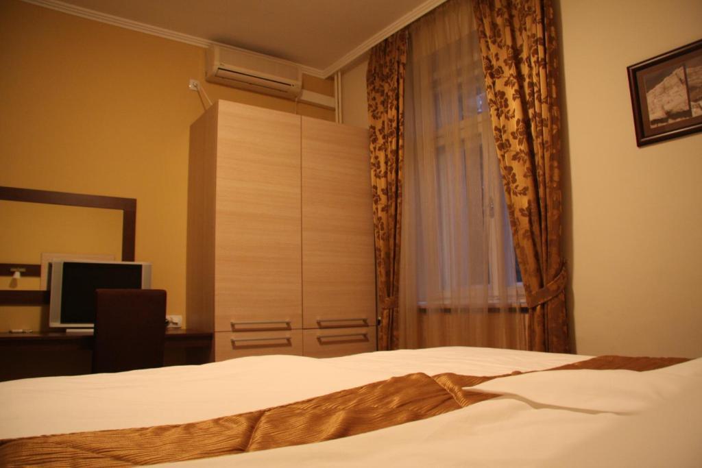 Hotel Leotar Trebinje Exterior photo